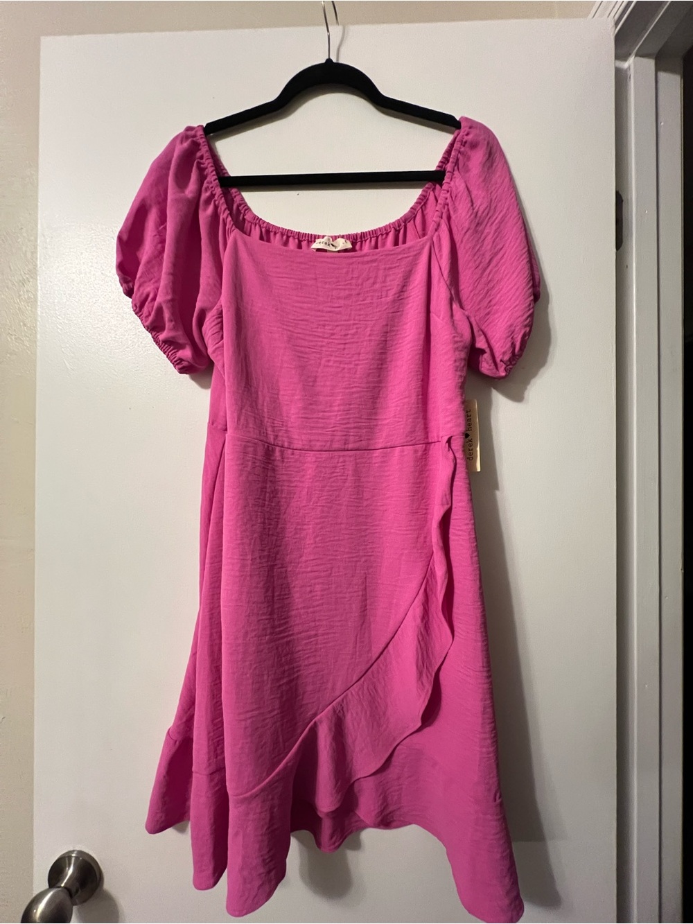 Derek Heart Bright Pink Puff-Sleeve Mini Dress